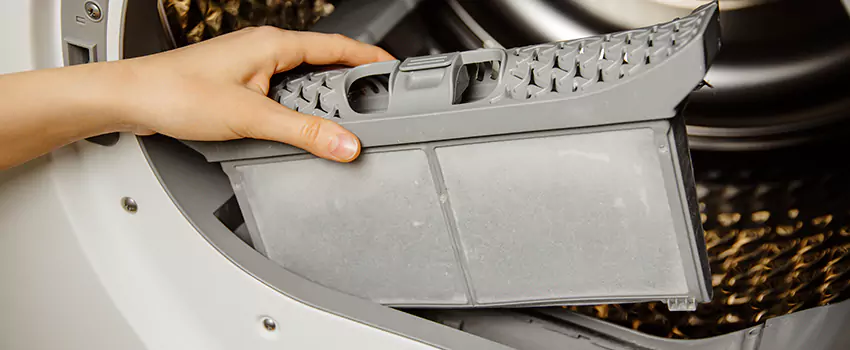 Signs Of A Clogged Dryer Lint Trap in Bonita Springs, Florida